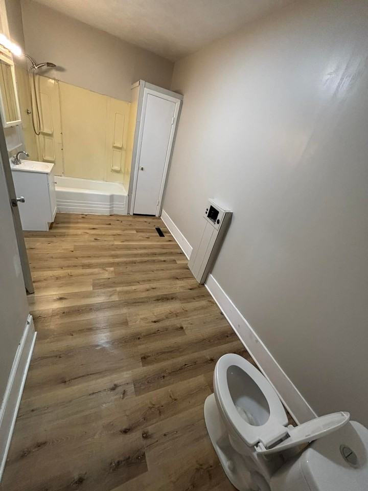 453 Wayne St #1 - Photo 7 of 7
