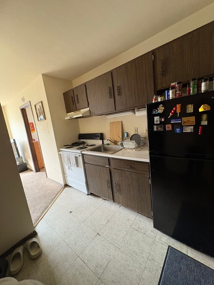111 S Bassett St #202