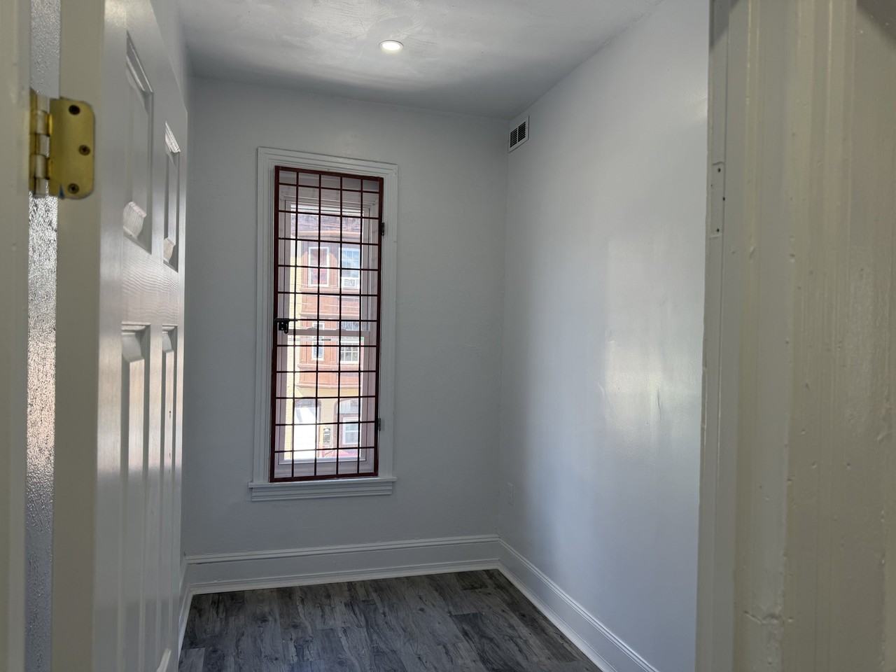 415 S 10th St #2 - Photo 5 of 10