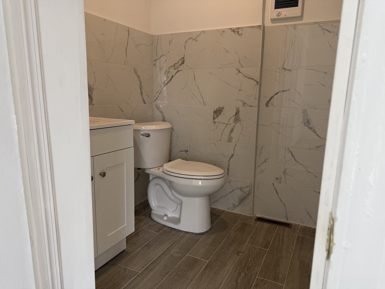 415 S 10th St #2 - Photo 7 of 10