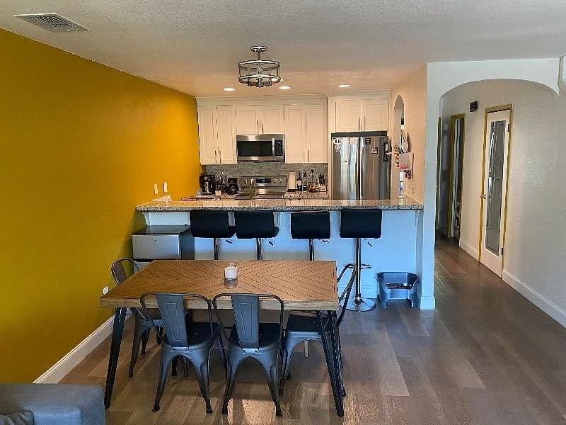 3092 Peppermill Cir - Photo 2 of 26