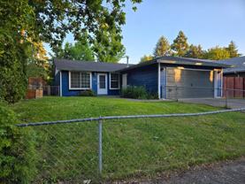 650 Se Alder Ct - Photo 1 of 1