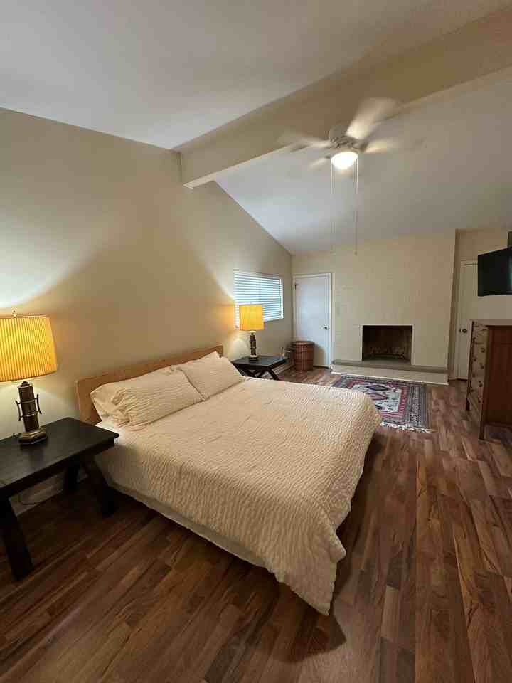 225 Maxfield Dr - Photo 2 of 20