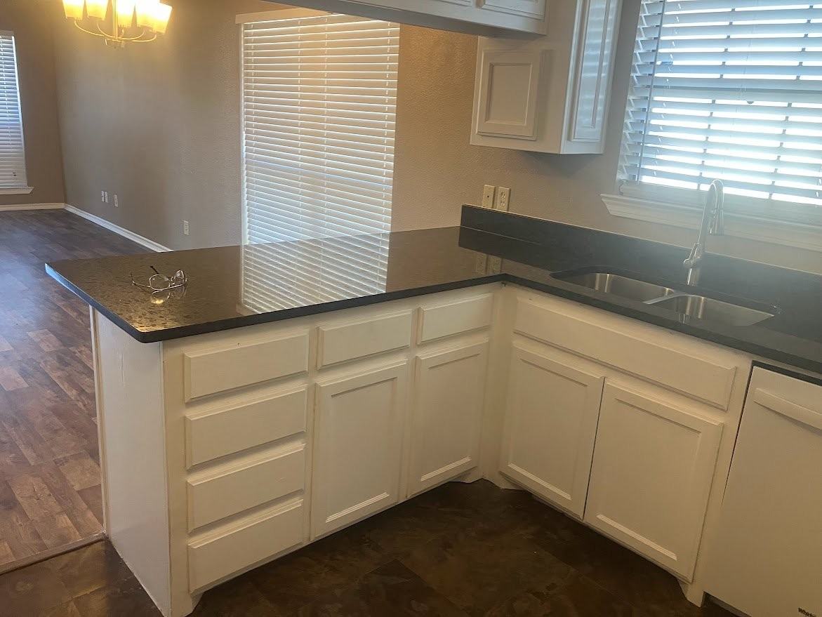 112 Obrien Ct - Photo 2 of 10