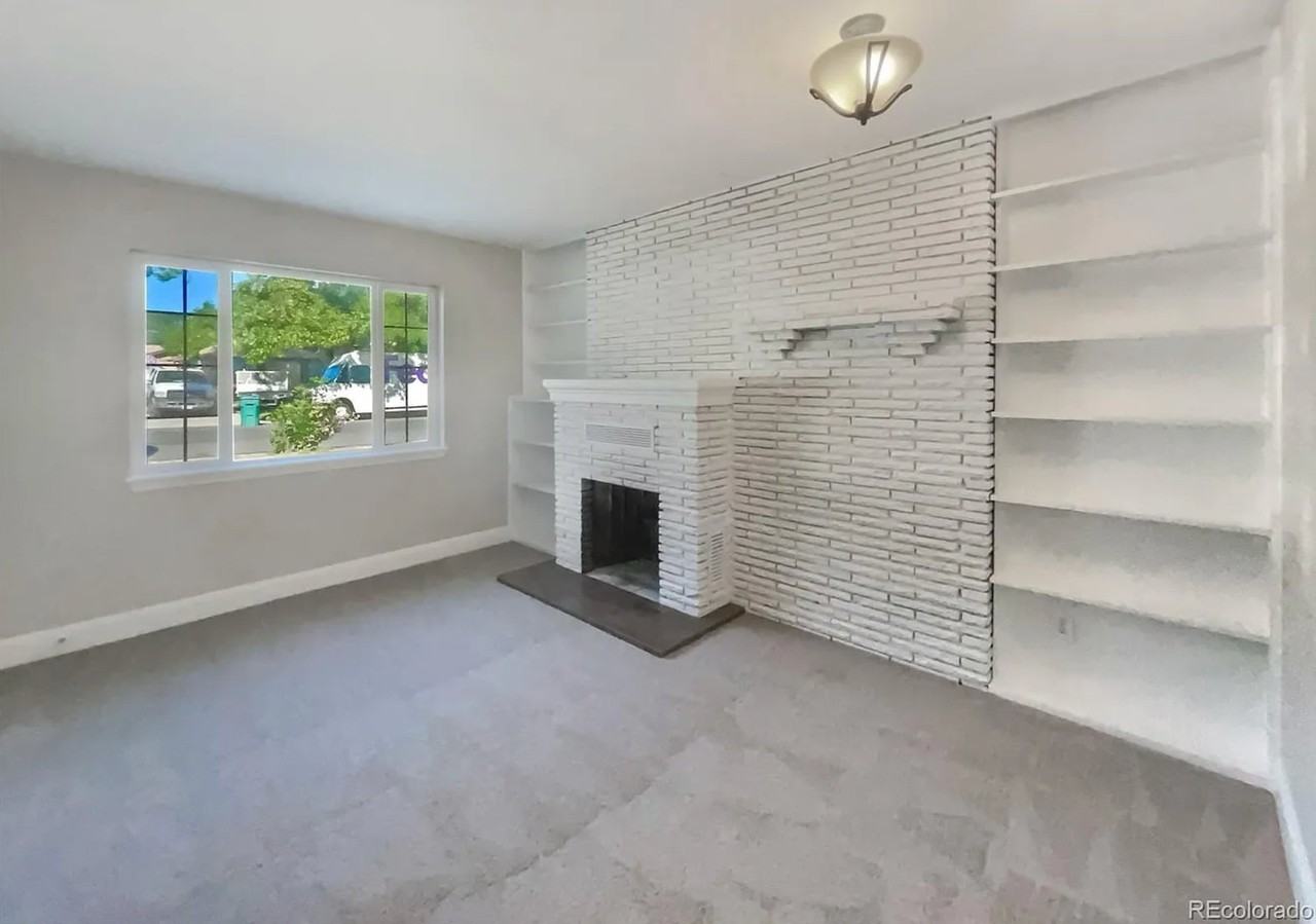 990 Salem St - Photo 5 of 18