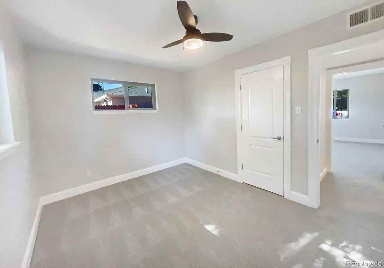 990 Salem St - Photo 7 of 18