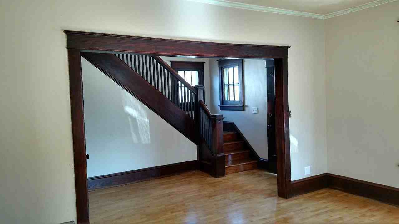 517 N Morrison St - Photo 2 of 11
