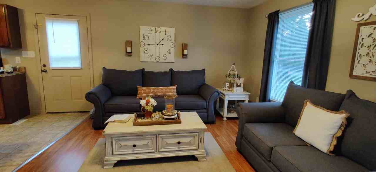 1027 Chichester Ave #1027B - Photo 7 of 13