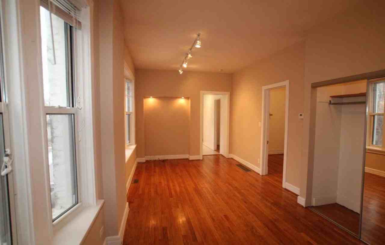 1741 W Byron St #2 - Photo 5 of 16