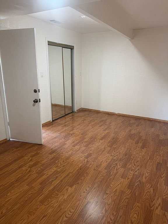 11602 Faculty Dr - Photo 4 of 12