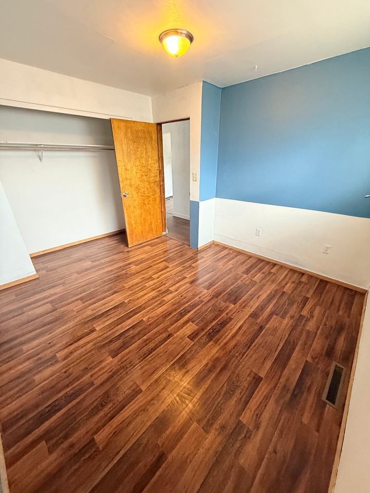 728 Halley Ave - Photo 7 of 8
