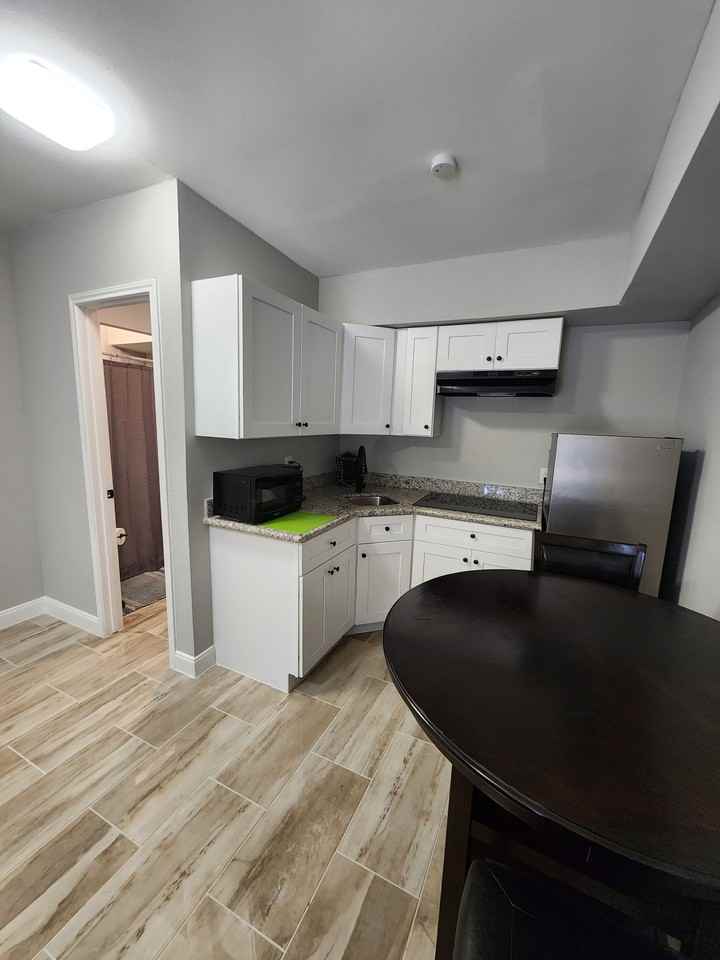 12014 N Eldridge Pkwy - Photo 4 of 7