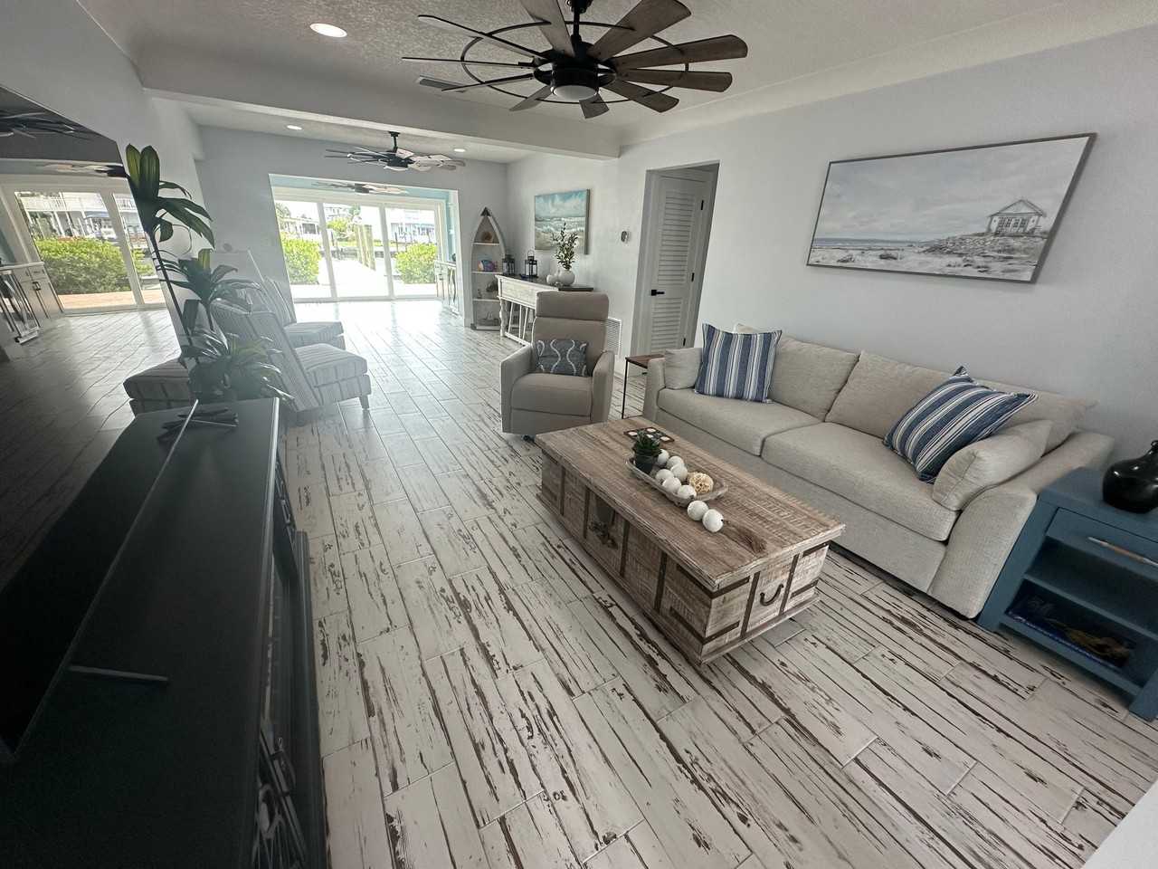 17727 Long Point Dr - Photo 2 of 20