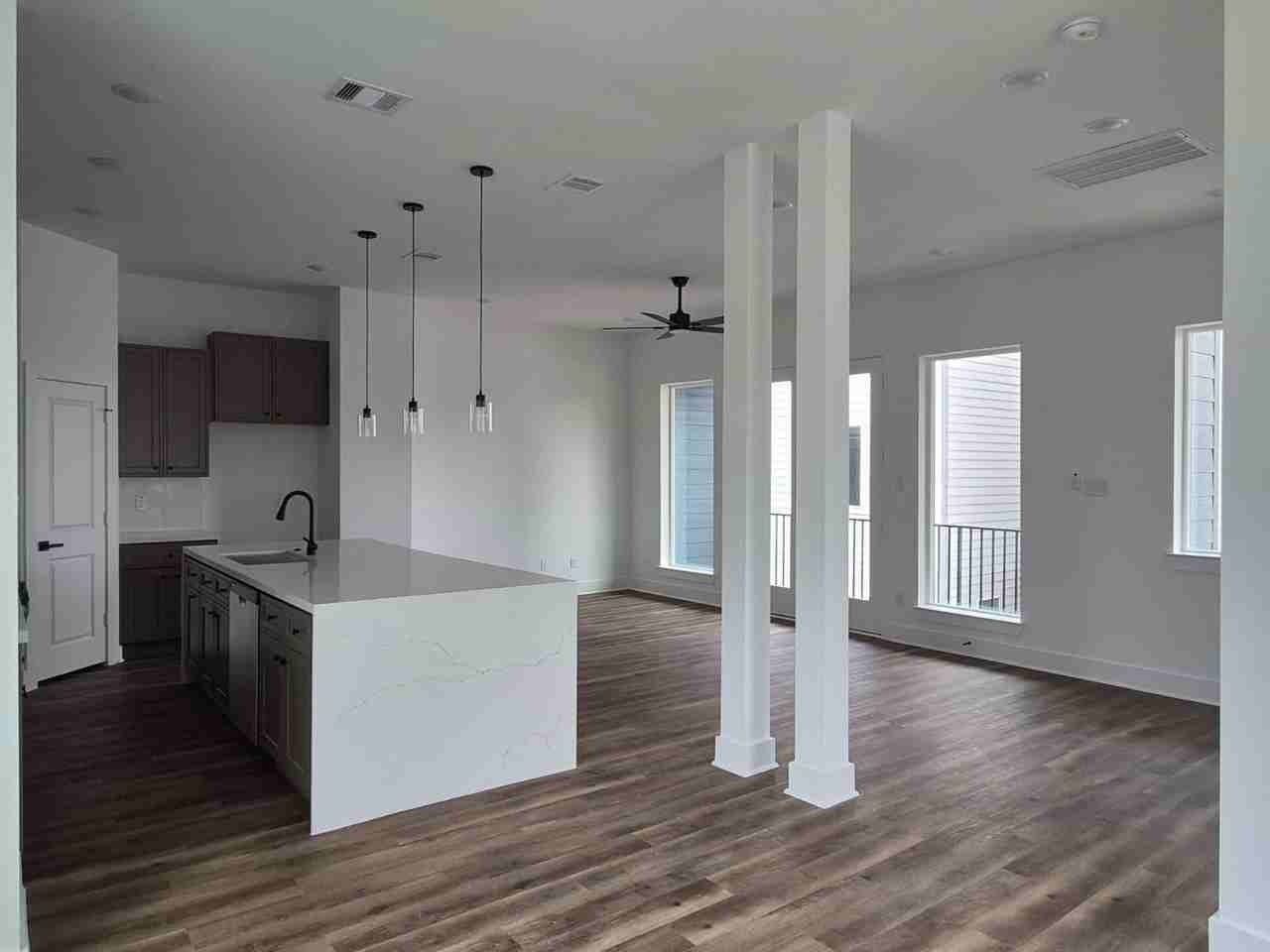 3213 S Emanuel St - Photo 2 of 20
