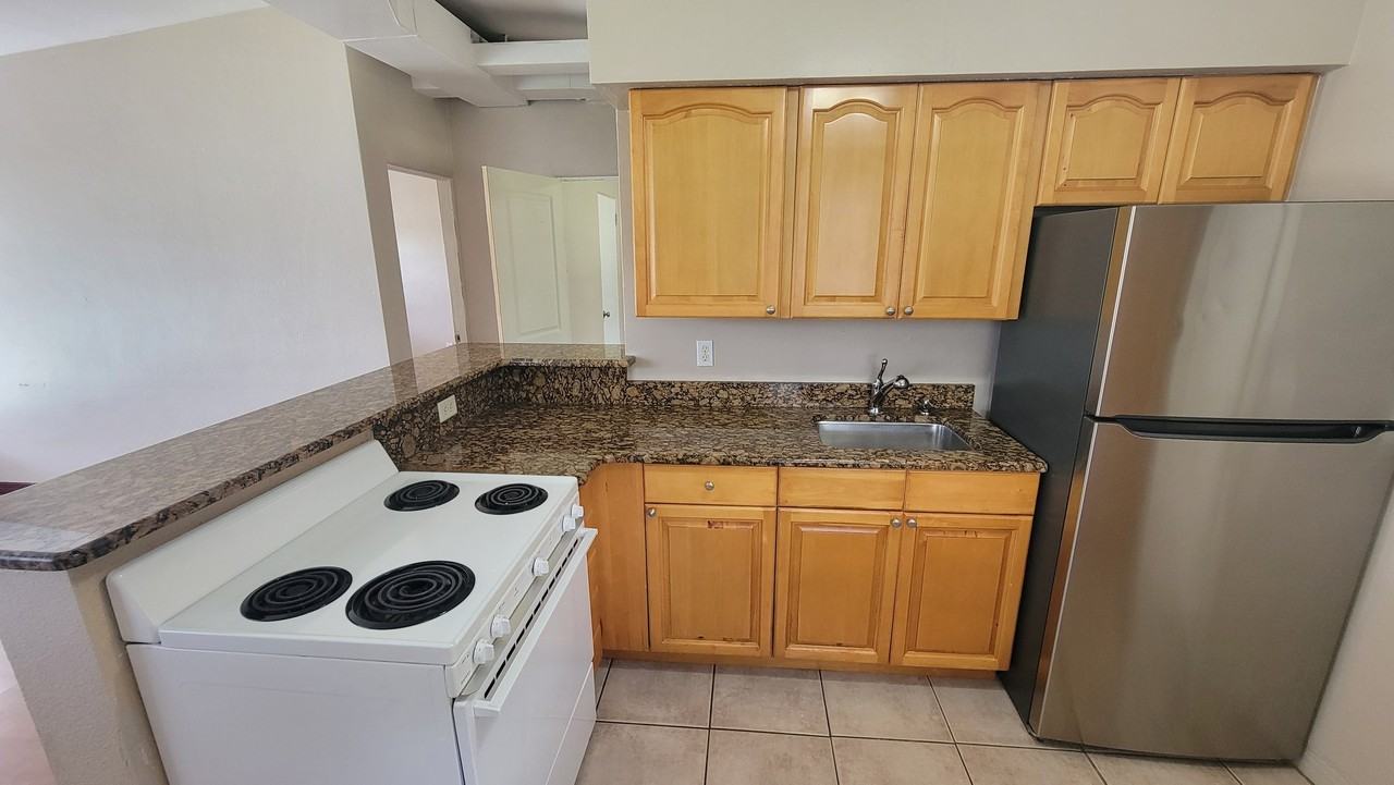 279 S 3rd St #279 - Photo 4 of 12