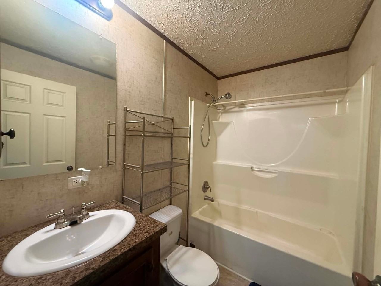 1236 N Oaklane Rd #293 - Photo 3 of 6