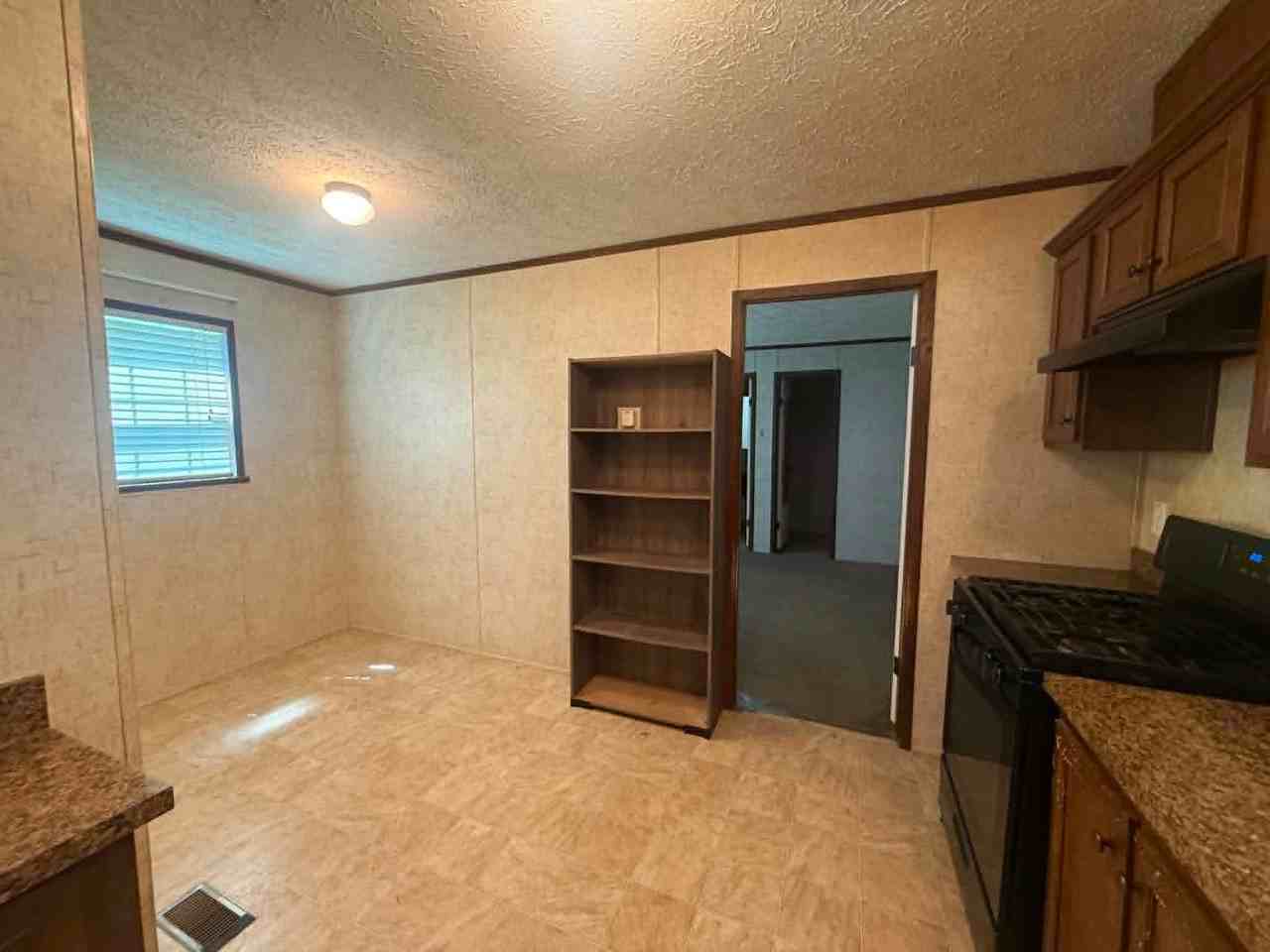 1236 N Oaklane Rd #293 - Photo 4 of 6
