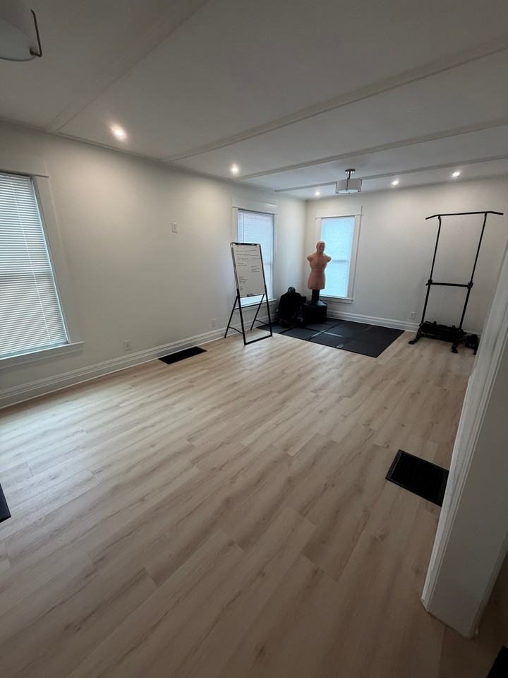 115 California Ave - Photo 4 of 20
