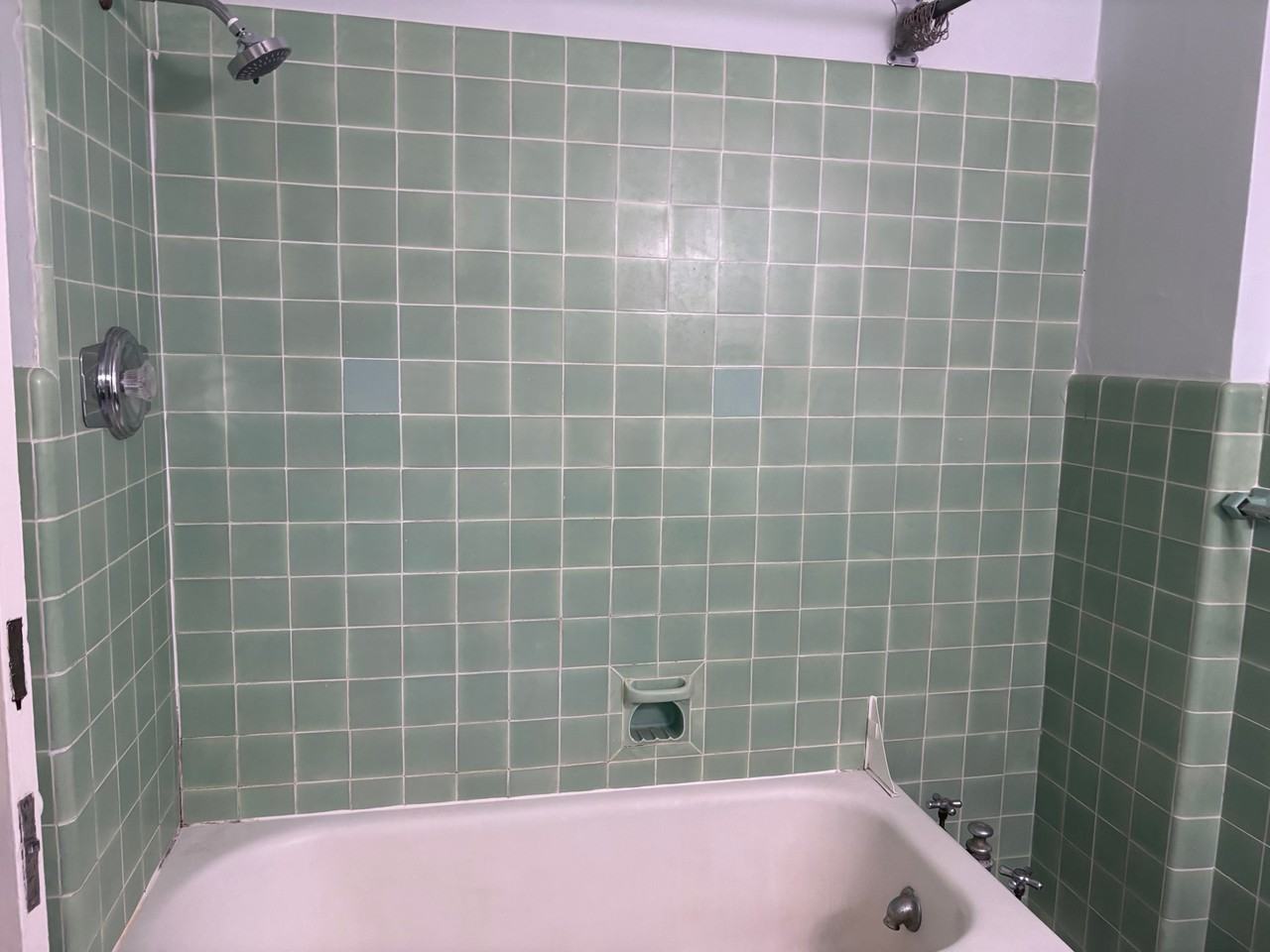 1200 W 10th St #3 - Photo 6 of 12