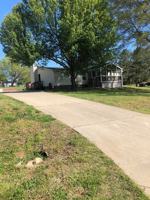 featured image of 1305 Ewing Dr