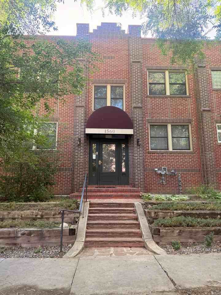1560 N High St #5 - Photo 4 of 18