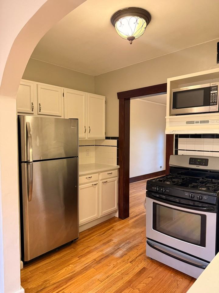 1560 N High St #5 - Photo 6 of 18