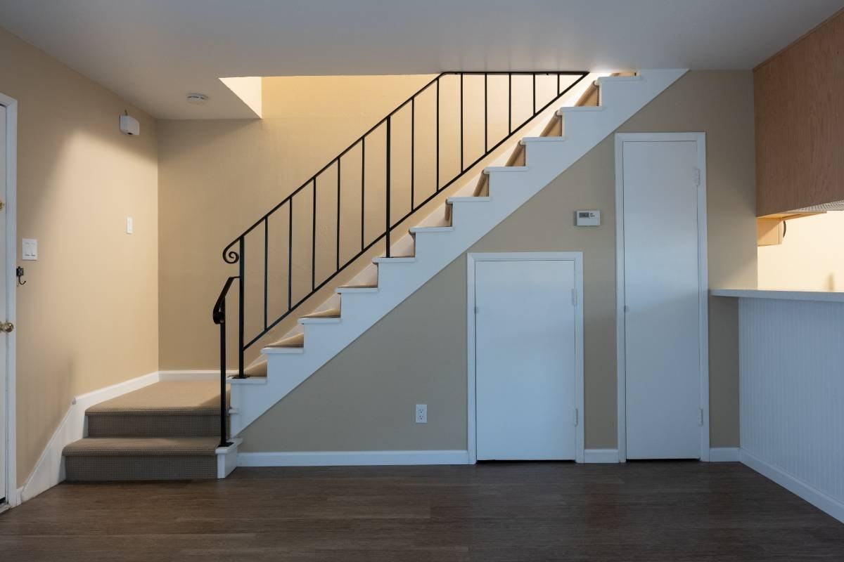 2525 Sir Francis Drake Blvd - Photo 3 of 8