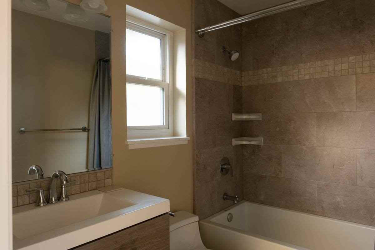 2525 Sir Francis Drake Blvd - Photo 4 of 8