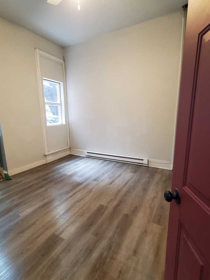 709 N Carrollton Ave #1A - Photo 6 of 7