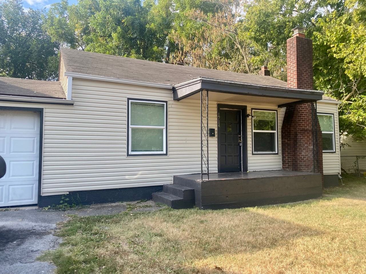 1714 E Cherry St - Photo 2 of 14