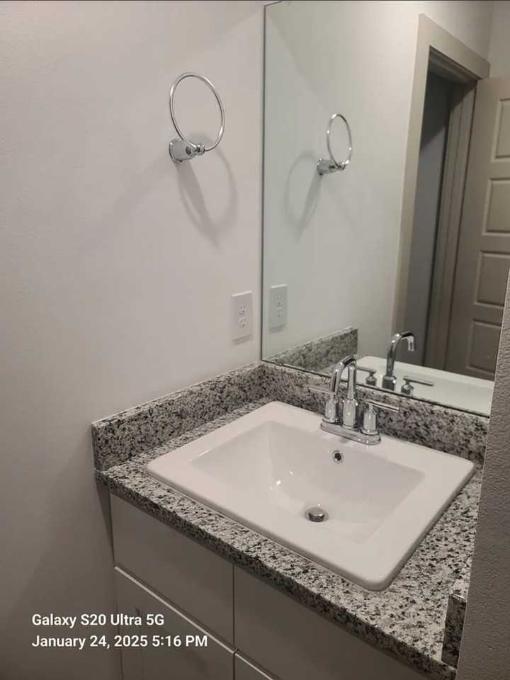 10510 Bangor Ave - Photo 6 of 18