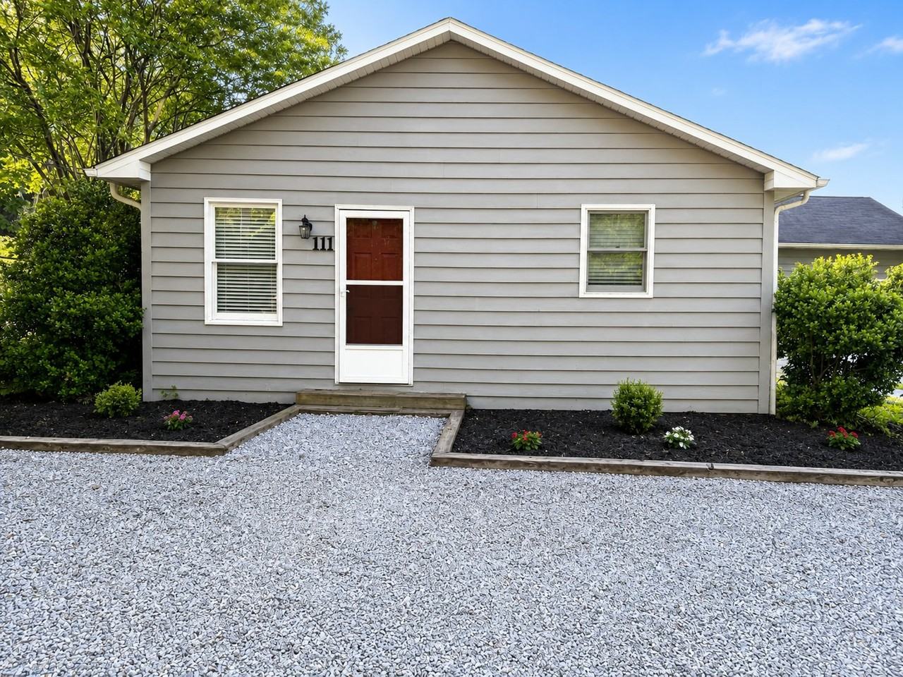 111 Watzel Ln