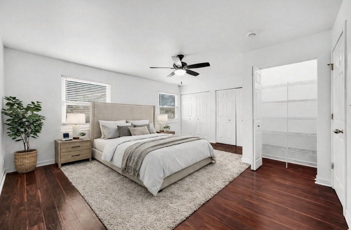 6419 S Kenwood Ave #2 - Photo 5 of 10