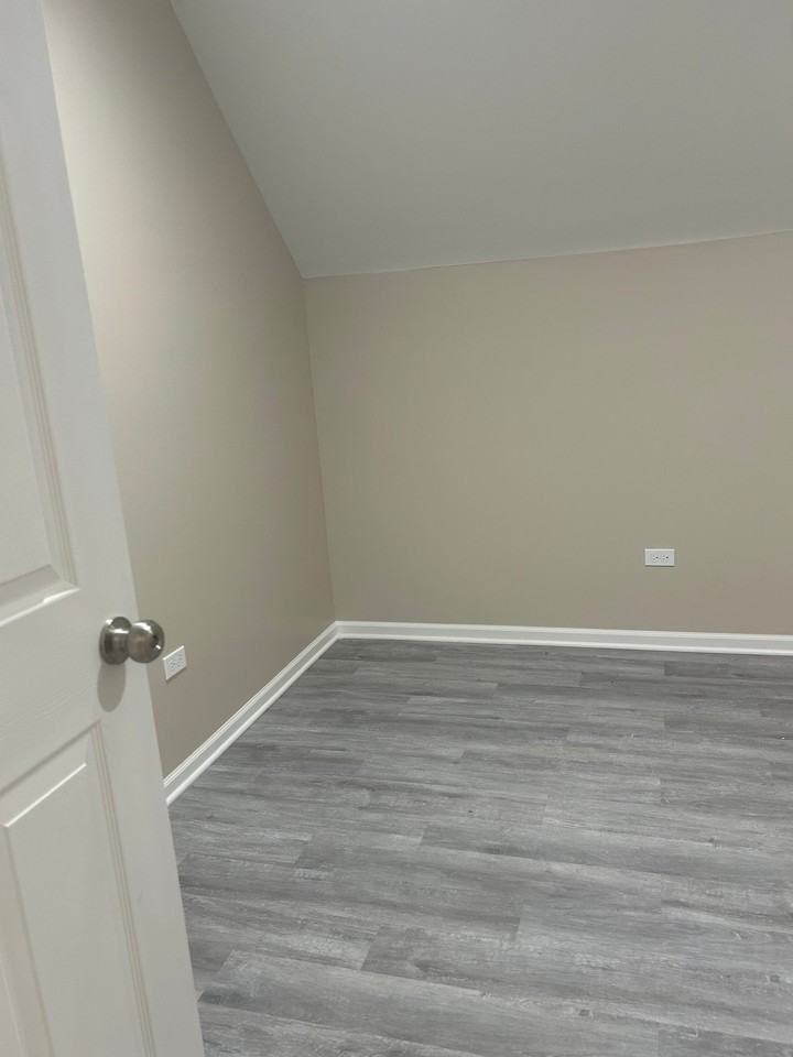2418 N Monticello Ave #2 - Photo 2 of 8