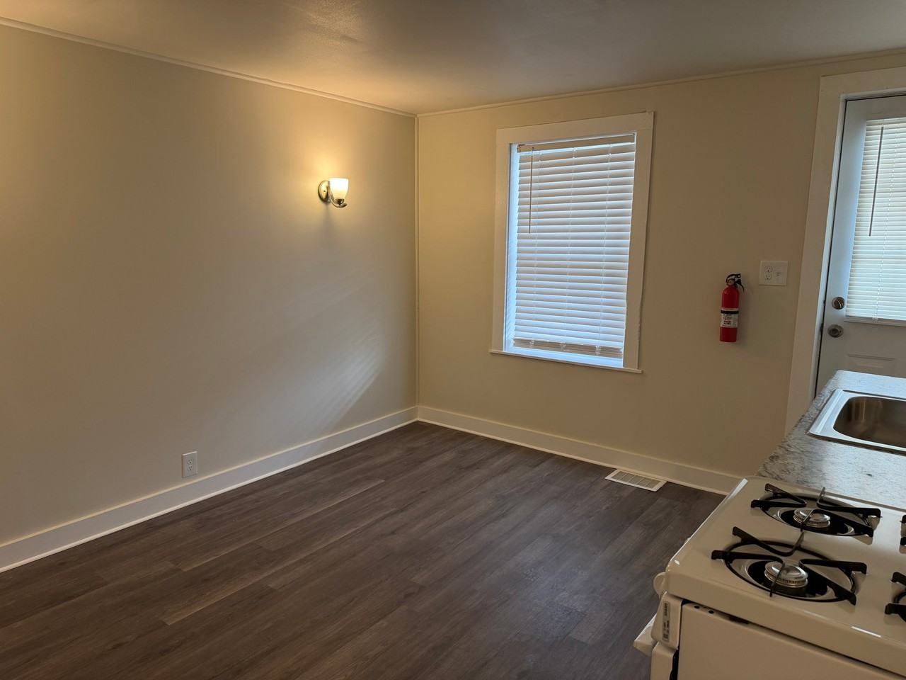 187 West St #12 - Photo 5 of 11