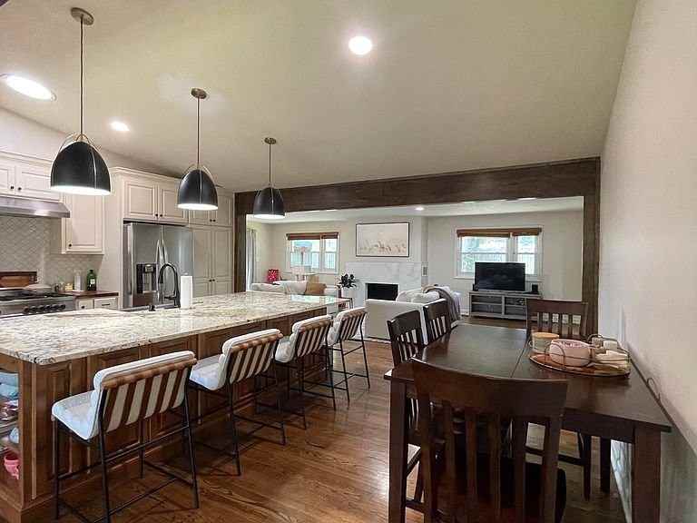 7608 Mohawk St - Photo 5 of 10