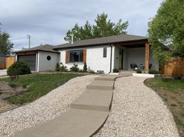 featured image of 3233 Zenobia St