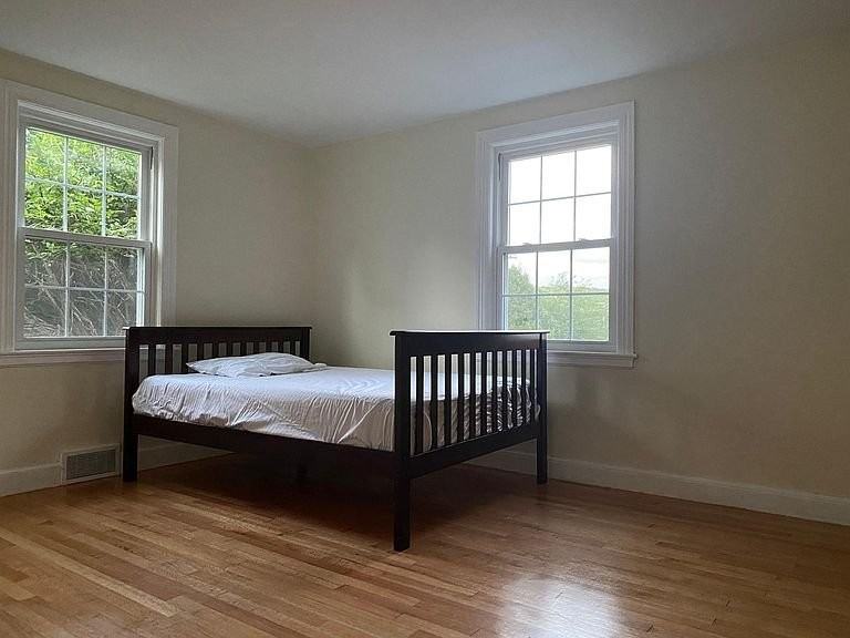 12 Riverview Dr - Photo 3 of 5