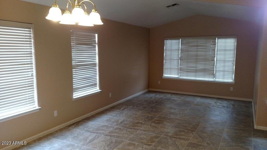 662 W Princeton Ave - Photo 2 of 12