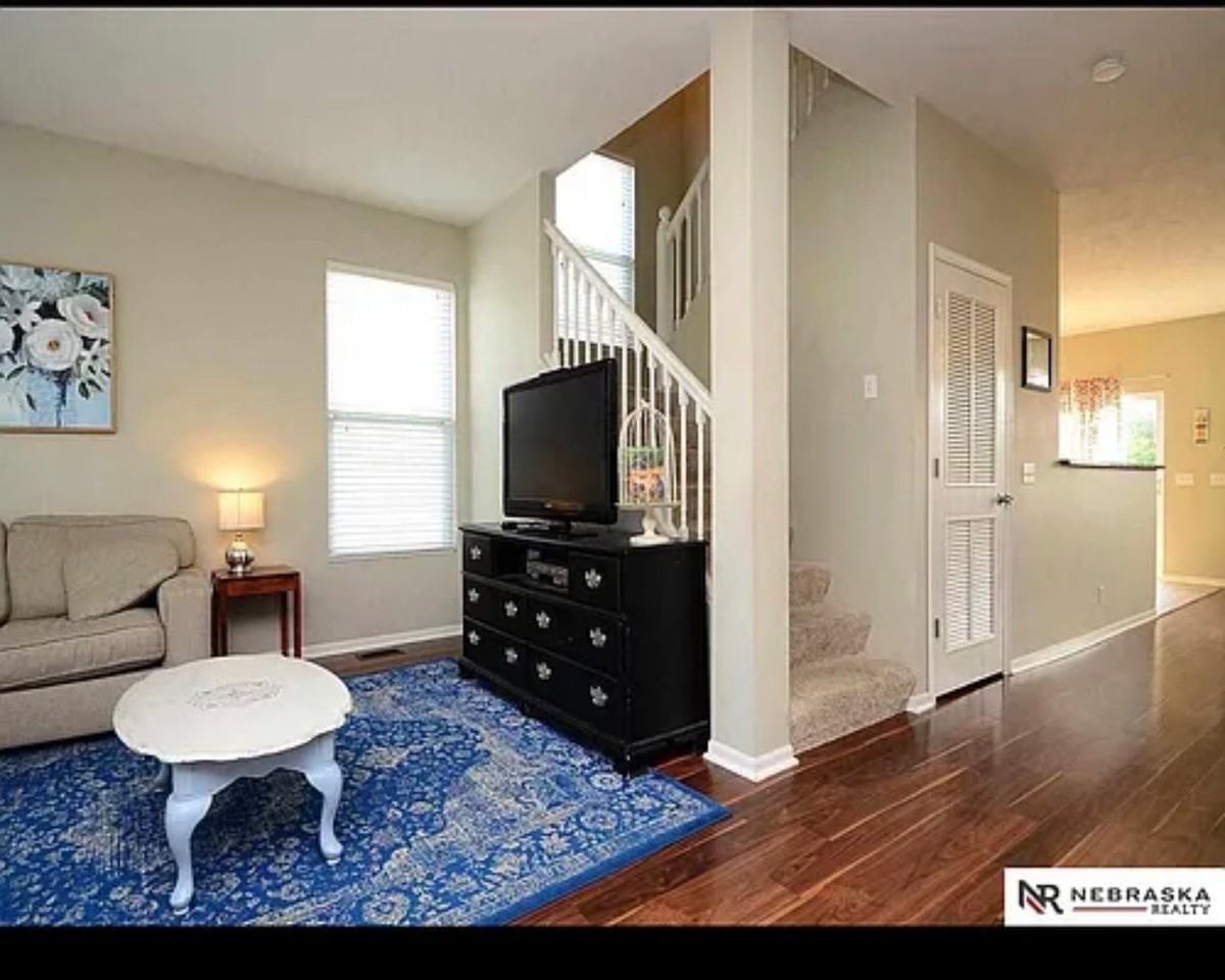 2633 N 165th St #1 - Photo 3 of 34