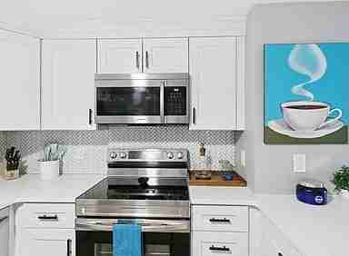 115 W 7th St #5 - Photo 7 of 16