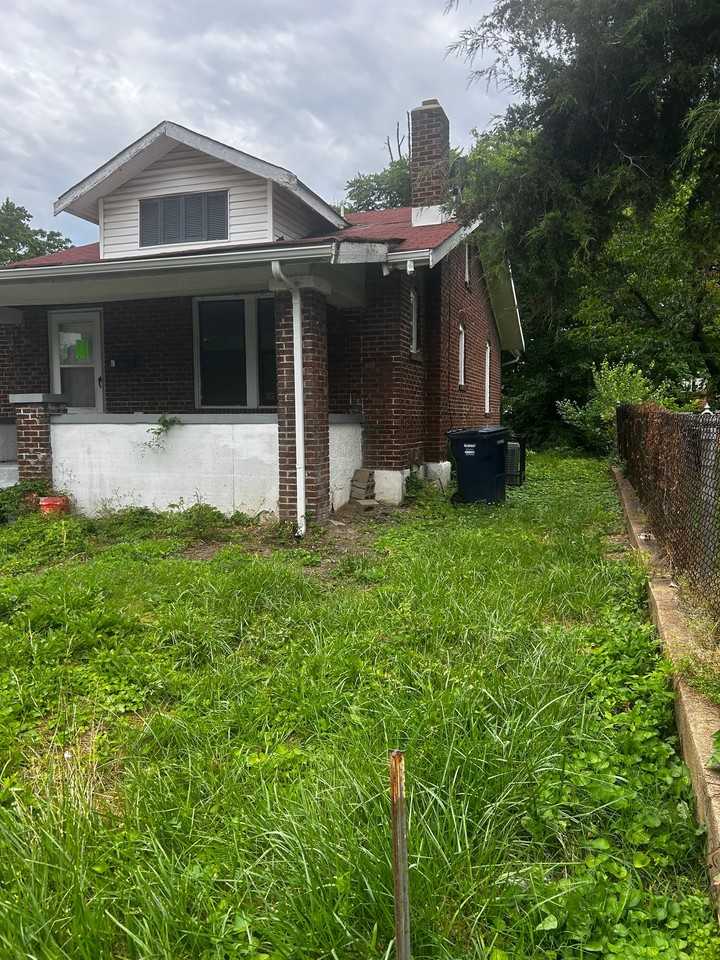 2519 Crescent Ave - Photo 2 of 20