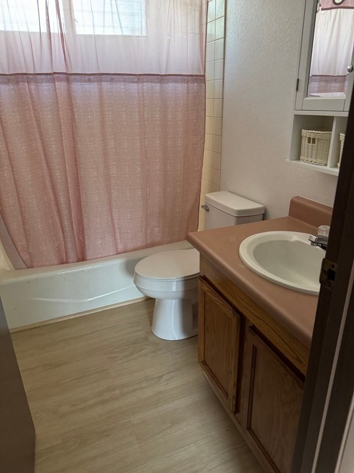816 Mokauea St - Photo 4 of 20