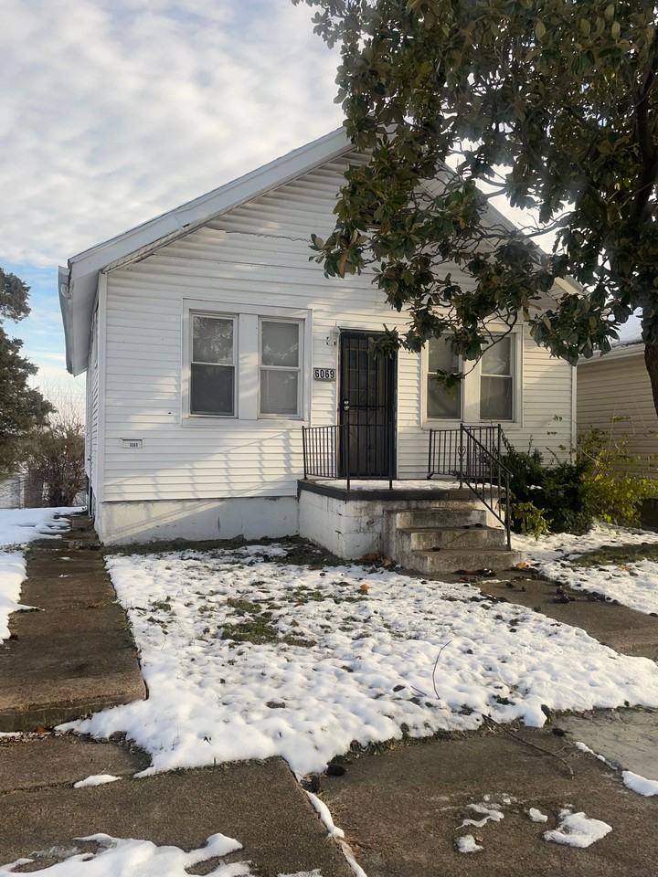 6069 Harney Ave - Photo 2 of 19
