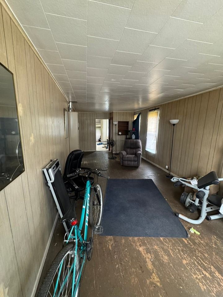 1639 S Warren Ave - Photo 5 of 20