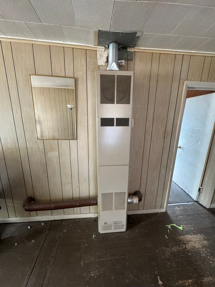 1639 S Warren Ave - Photo 7 of 20