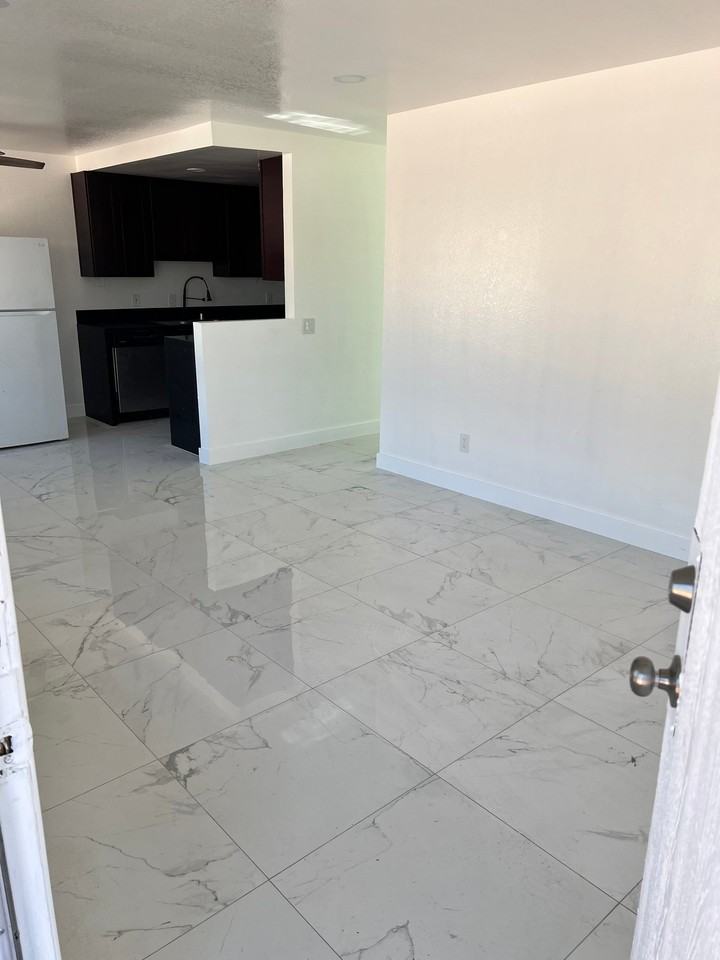 3634 S Barcelona St #6 - Photo 5 of 7