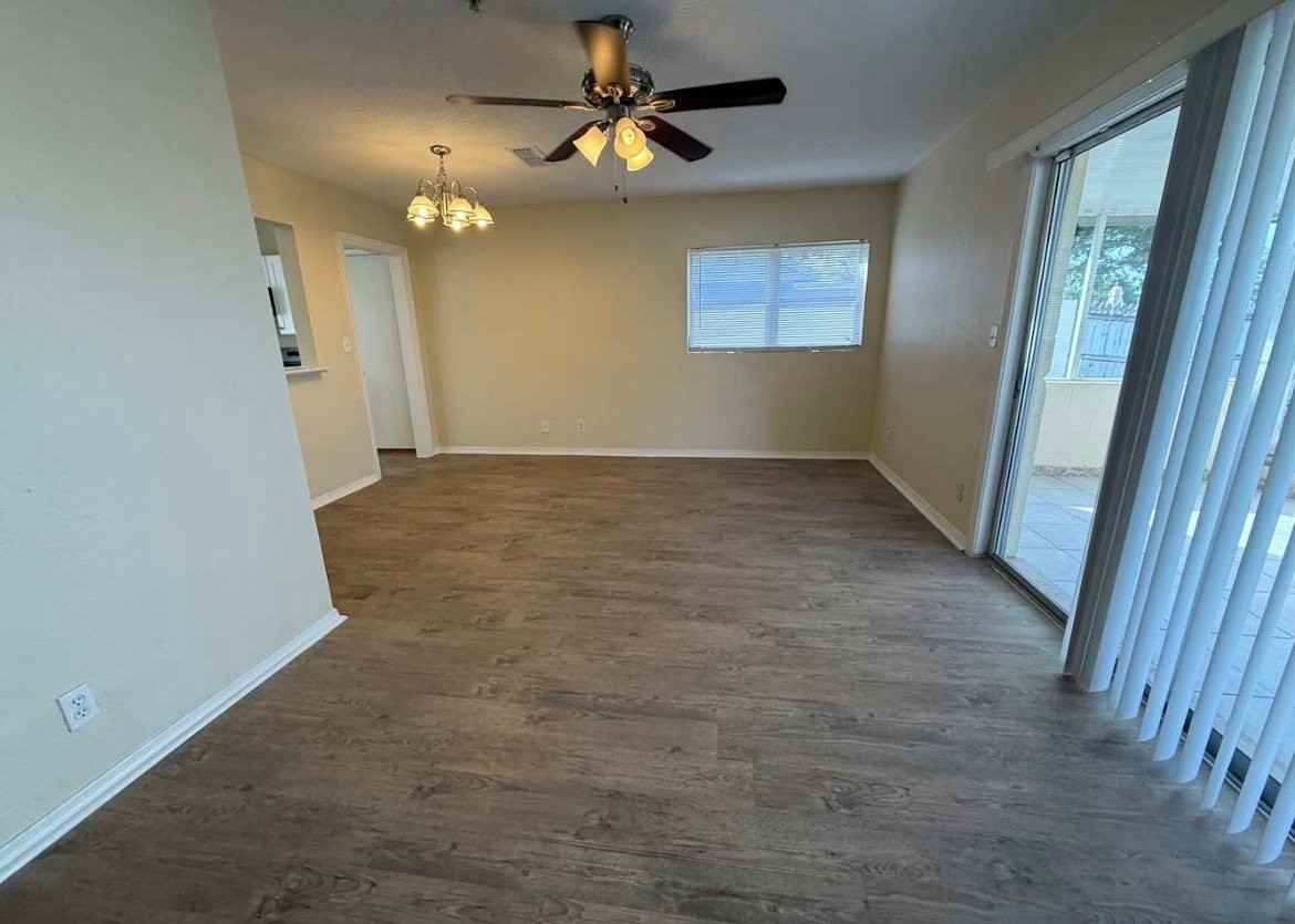 3254 Little Sound Dr - Photo 3 of 9