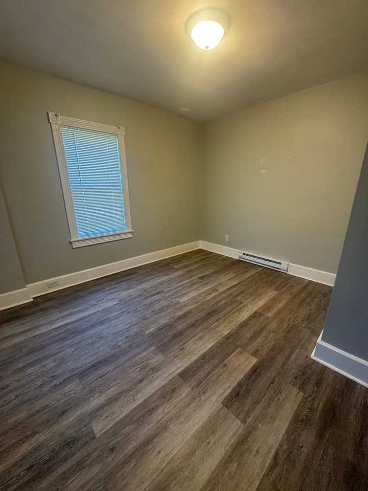 5900 Sullivan Trl #1stFL - Photo 5 of 12