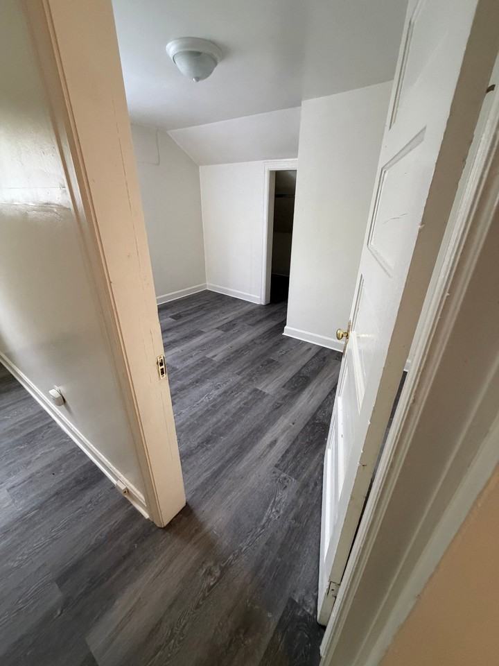 198 Rex Ave #2 - Photo 6 of 16